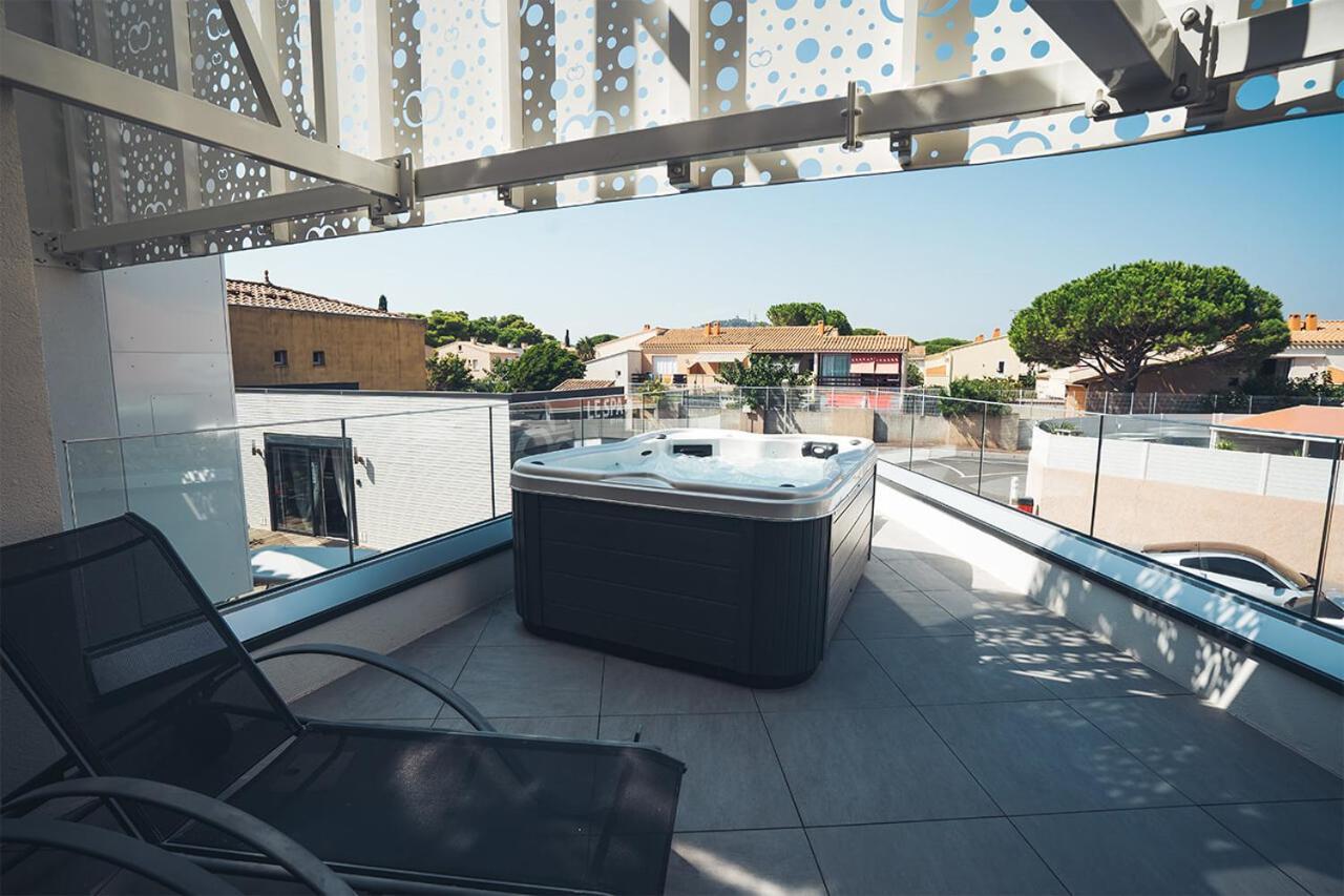 Hotel Eve Cap D'Agde Village Naturiste Exterior photo