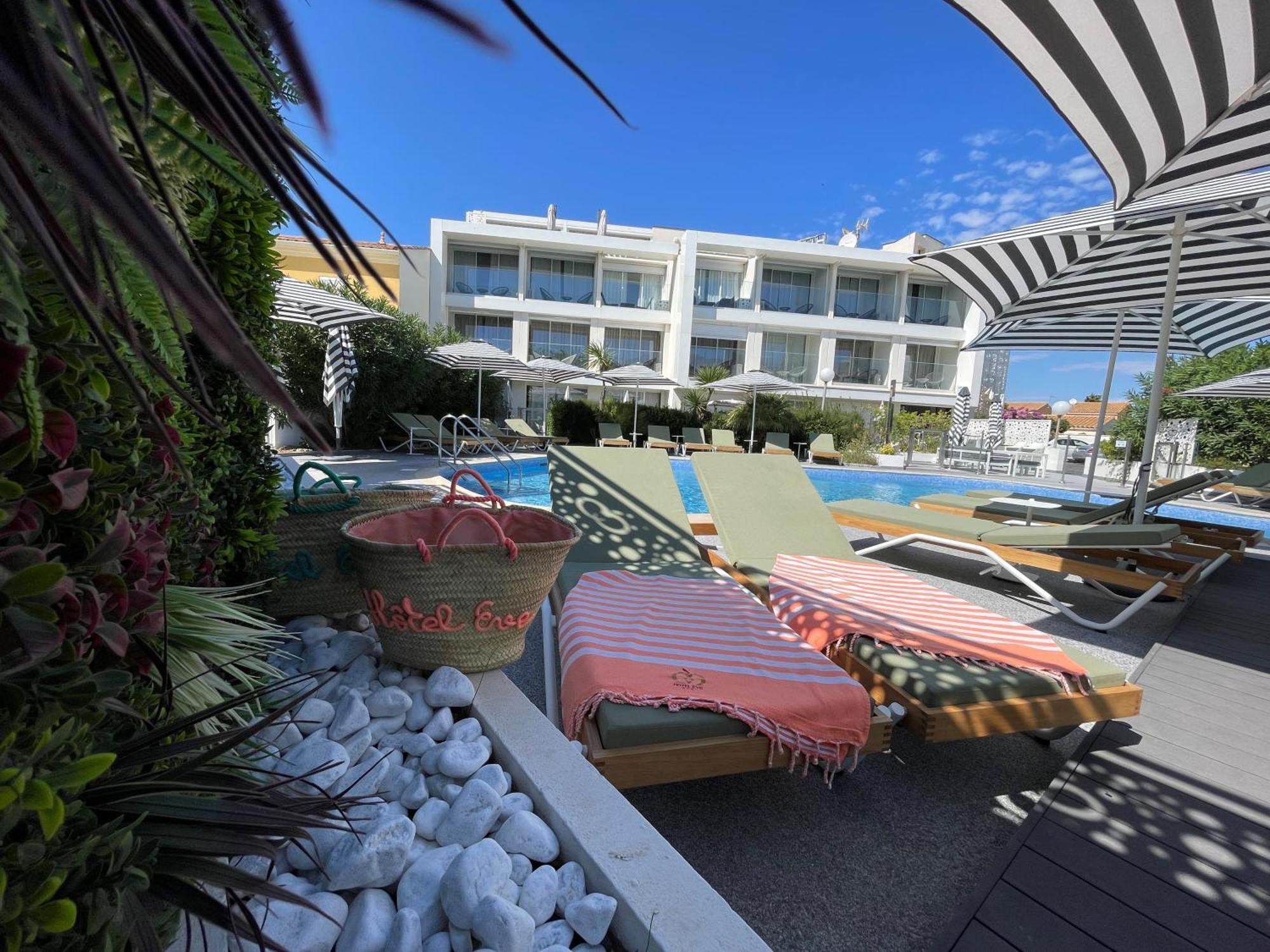 Hotel Eve Cap D'Agde Village Naturiste Exterior photo