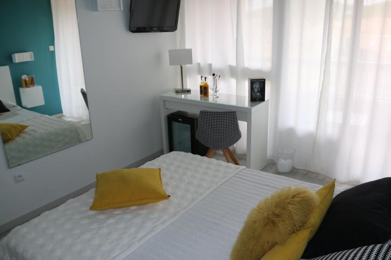 Hotel Eve Cap D'Agde Village Naturiste Exterior photo